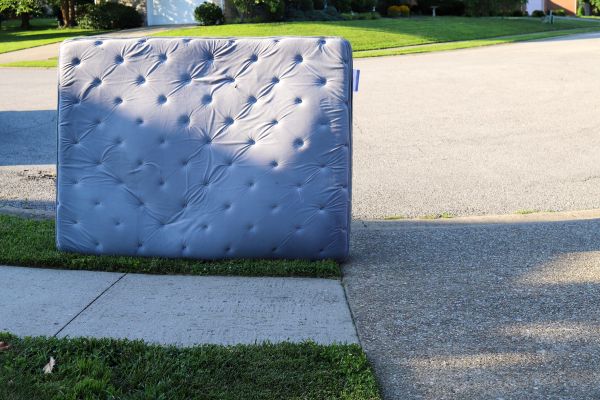 Mattress Removal Service in Southfield